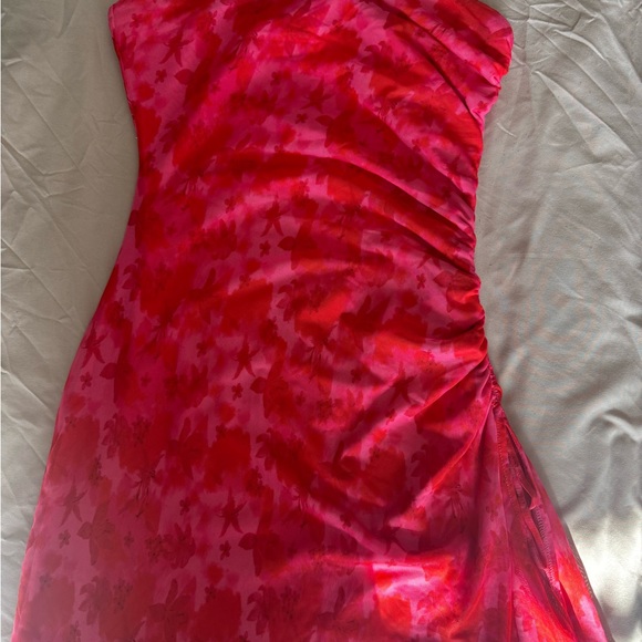 Princess Polly Dresses & Skirts - Princess Polly Strapless Pink and Red Floral Slip Dress